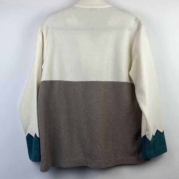 Teddi Women's Snowflakes Winter Scenic Button-Front Cardigan Sweater Medium - Picture 7 of 8